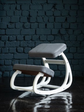 Балансирующий коленный стул Конёк Горбунёк (Белый) в Советском - sovetskiy.ok-mebel.com | фото 2