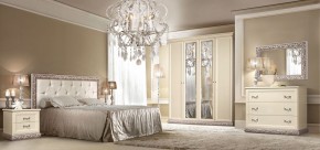 Комод Тиффани штрих-лак/серебро (ТФКМ-1) в Советском - sovetskiy.ok-mebel.com | фото 2