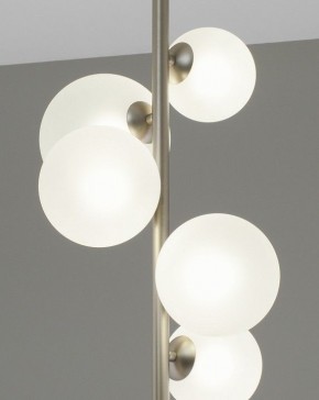 Люстра на штанге Moderli Renny V11466-5P в Советском - sovetskiy.ok-mebel.com | фото 4